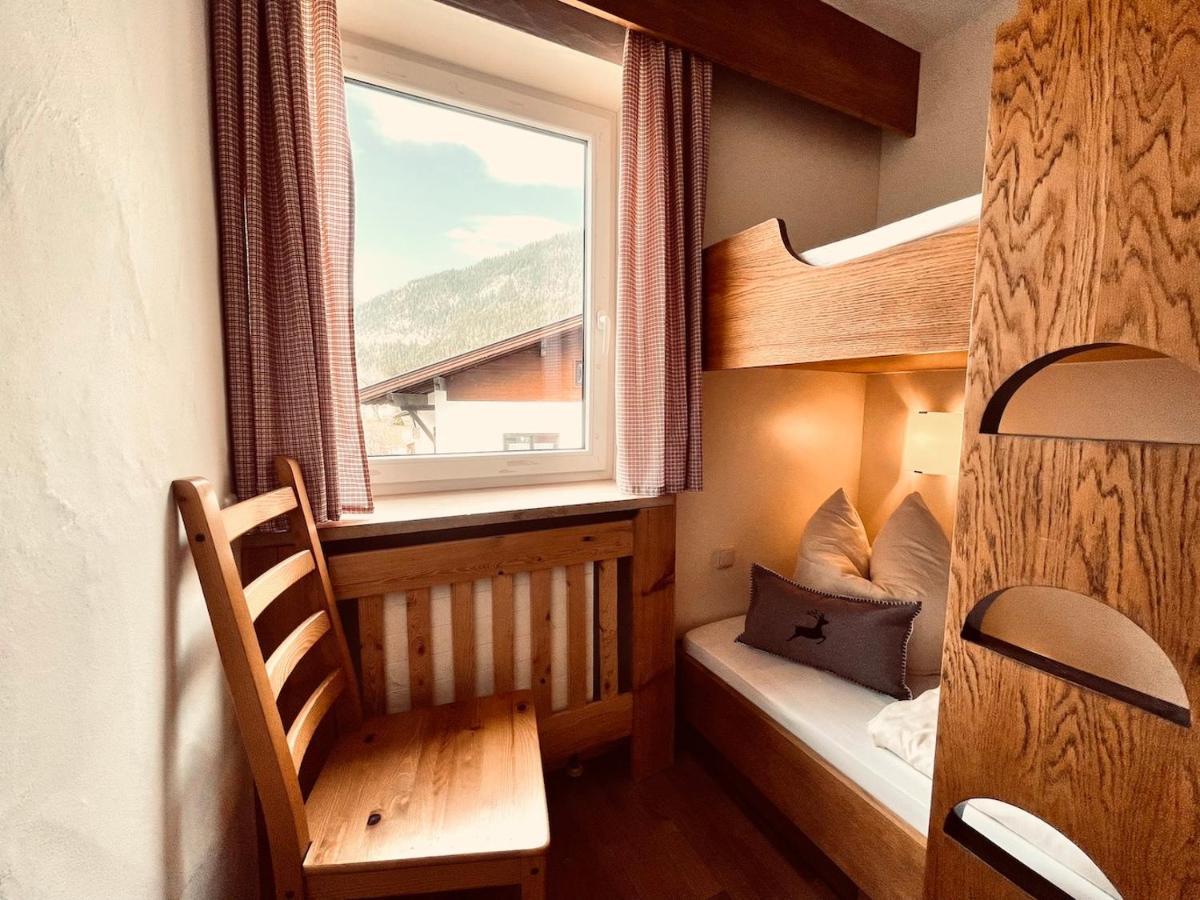 Pension Kreuzeck - Dein Gluecksplatz Am Lech Weissenbach am Lech Exterior photo