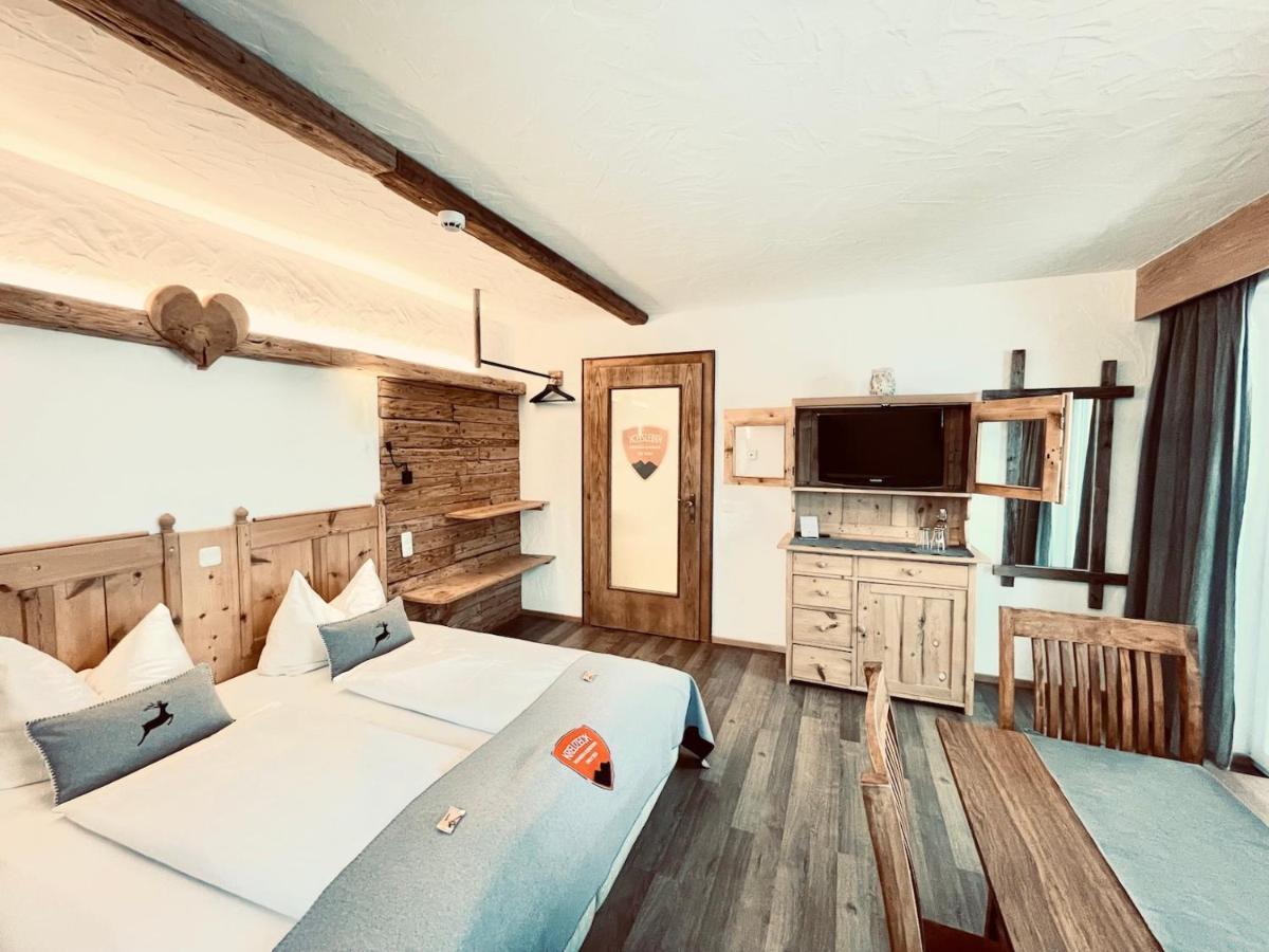 Pension Kreuzeck - Dein Gluecksplatz Am Lech Weissenbach am Lech Exterior photo