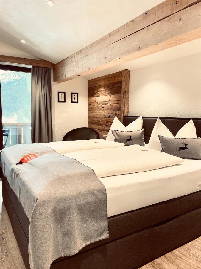 Pension Kreuzeck - Dein Gluecksplatz Am Lech Weissenbach am Lech Exterior photo
