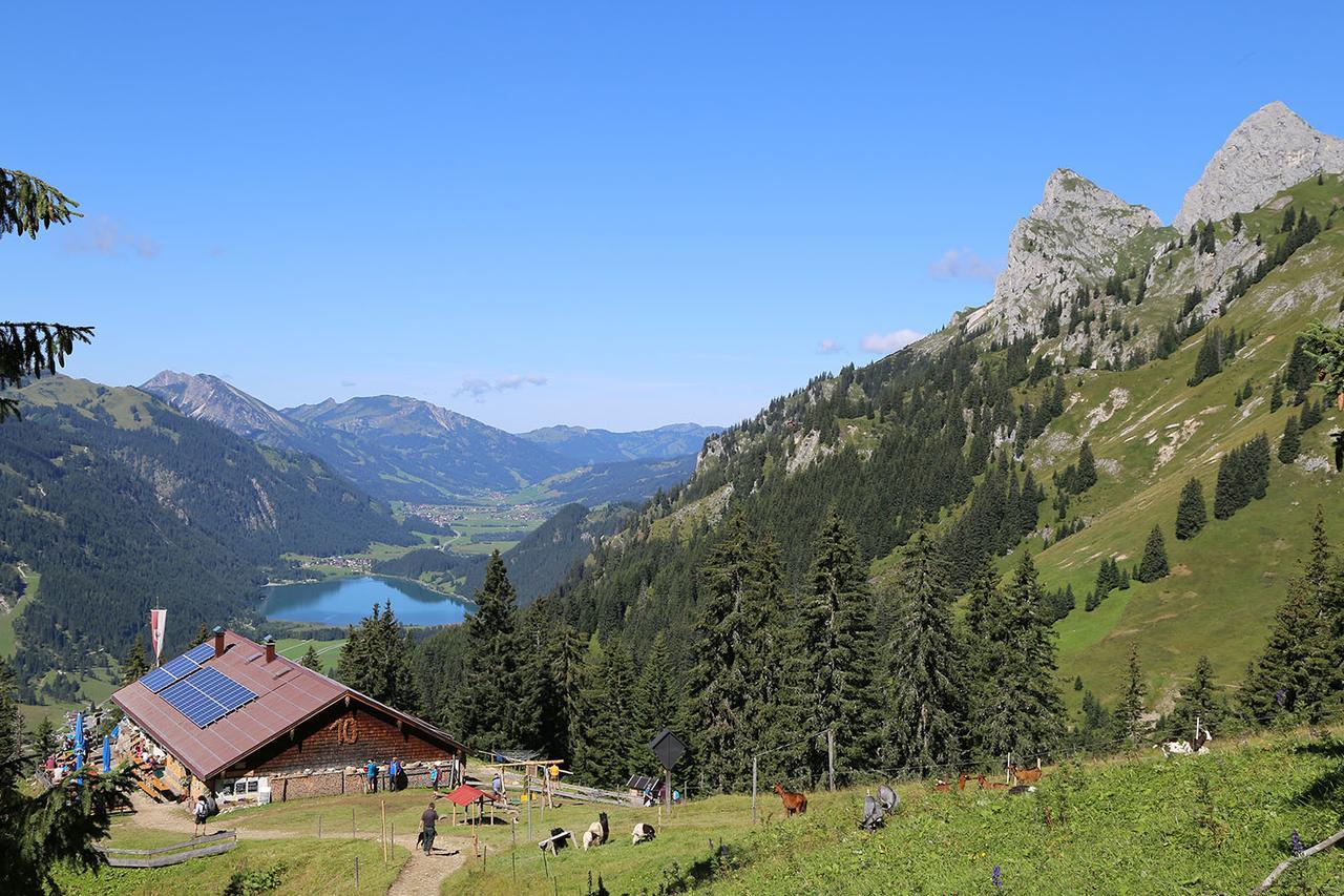 Pension Kreuzeck - Dein Gluecksplatz Am Lech Weissenbach am Lech Exterior photo